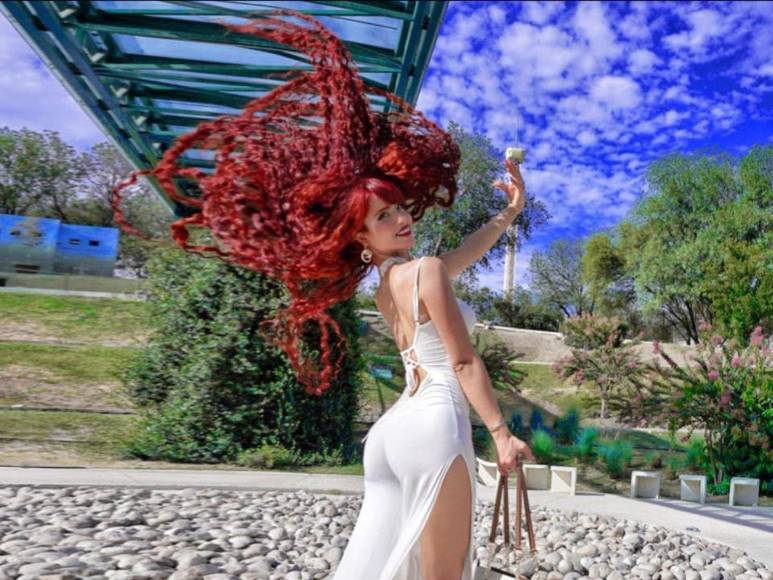 Bella Dueñas, la tiktoker mexicana que hace lives “poseída”