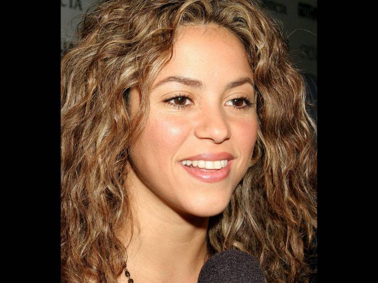 Así ha sido el cambio físico de Shakira... ¿Sucumbió al botox?