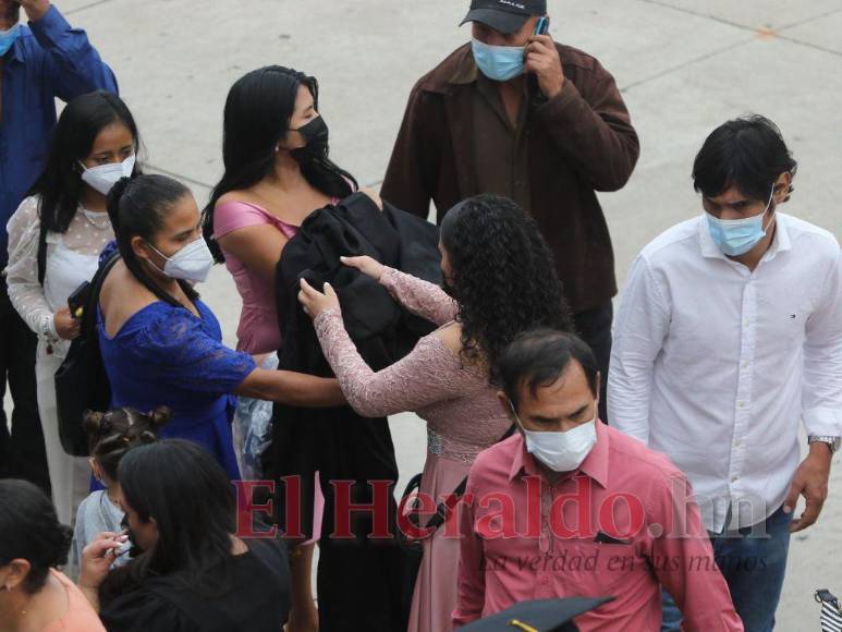 Con orgullo y emoción arrancó la segunda jornada de graduaciones de la UNAH