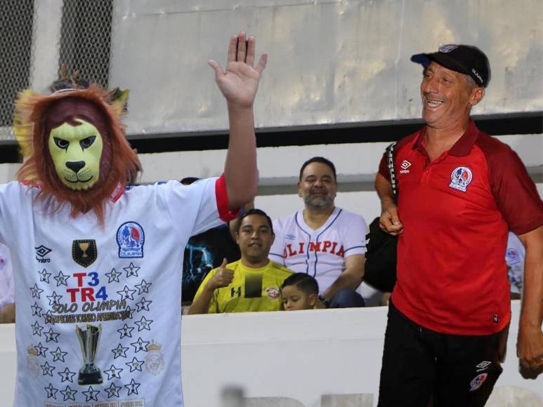 ¡Estadio dividido! Así se vive el ambiente del Olimpia-Génesis por la ida