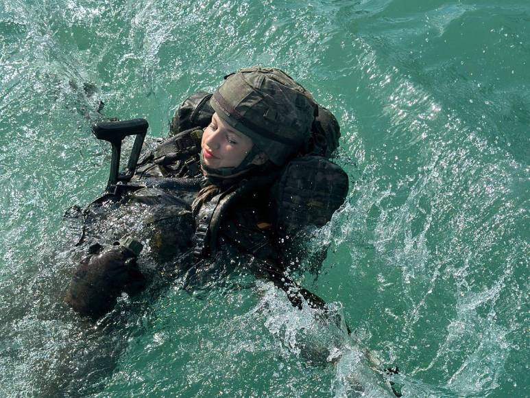 La Princesa Leonor en acción: Primeras fotografías de su instrucción militar