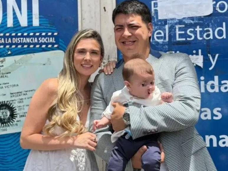 Pareja muere tras quedar atrapada en su auto por fuertes lluvias en Argentina