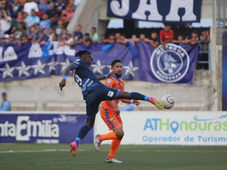 ¿Rubilio o Auzmendi? El posible 11 de Motagua para el clásico contra Olimpia