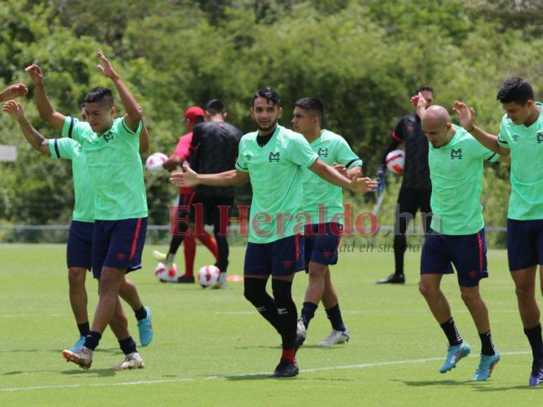 ¡Admirable hospitalidad! Municipal entrenó en el CAR del Olimpia; así fue la práctica del conjunto chapín