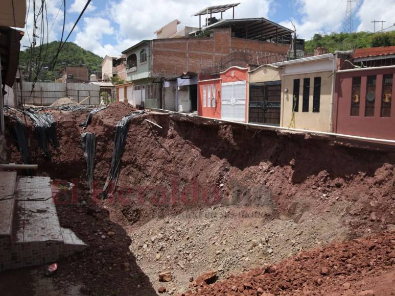 Prados Universitarios está bajo la amenaza de dos nuevos hundimientos (Fotos)