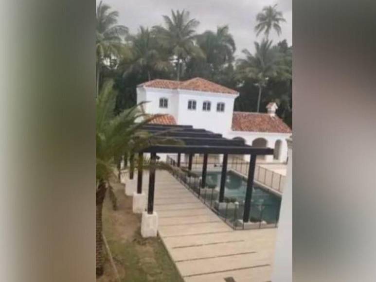 Hijo tiktoker de Ricky Martin muestra su lujosa mansión en Puerto Rico