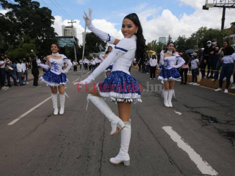 Así lucieron las bellas palillonas del Instituto Moderno (FOTOS)