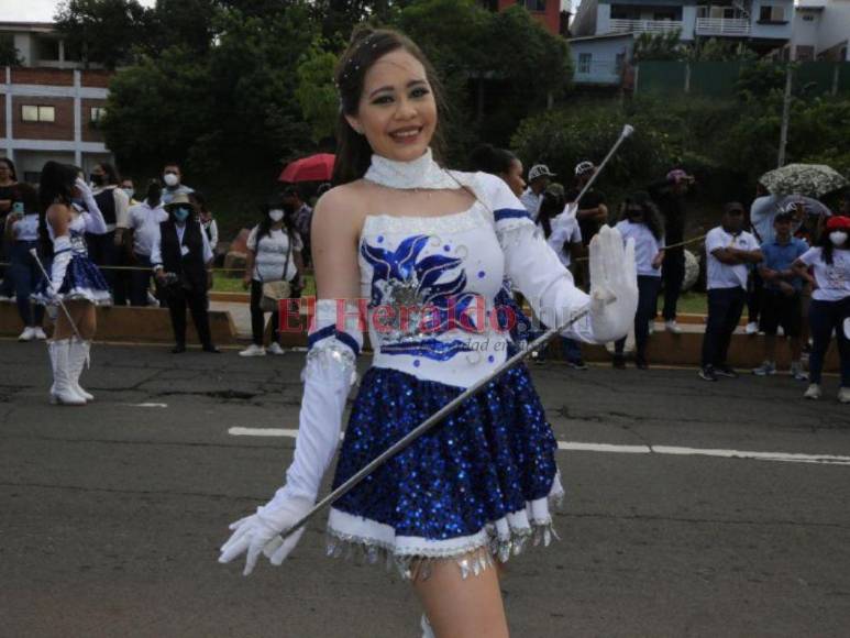 Así lucieron las bellas palillonas del Instituto Moderno (FOTOS)