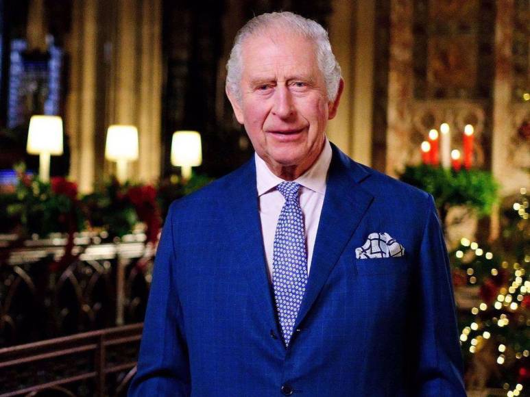 Primero con título universitario, pintor y saluda a los árboles: Curiosidades del rey Carlos III que no conocías