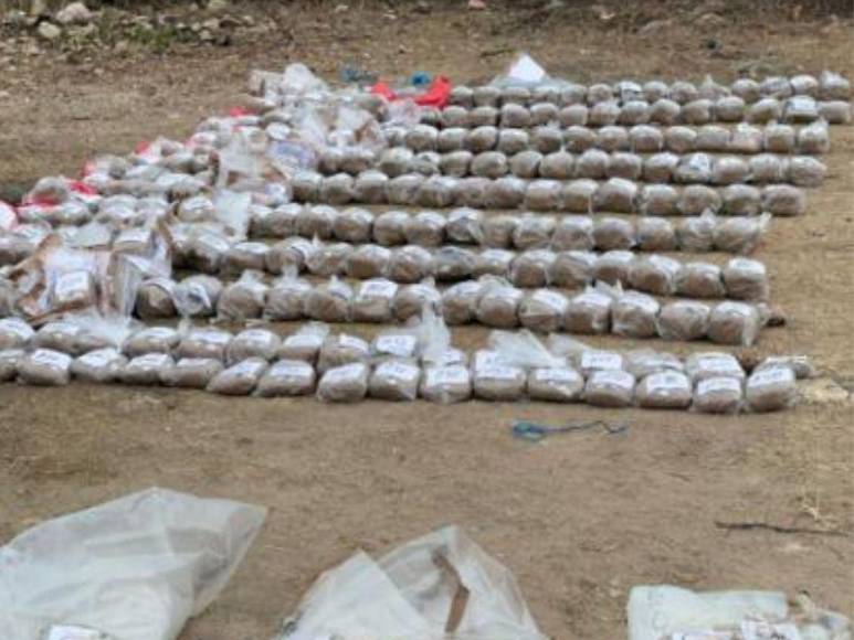 Armas, plantaciones destruidas y droga decomisada: Resultados de operaciones en la conflictiva región de Colón (Fotos)