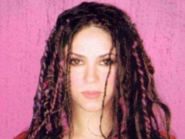Así ha sido el cambio físico de Shakira... ¿Sucumbió al botox?