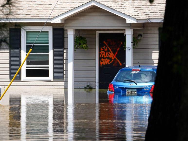 Viviendas destruídas y calles inundadas: los estragos de la tormenta Debby en su paso por EUA