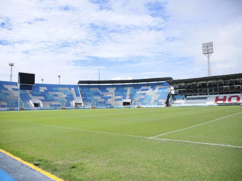 Inician los preparativos del Estadio Nacional para Honduras -México
