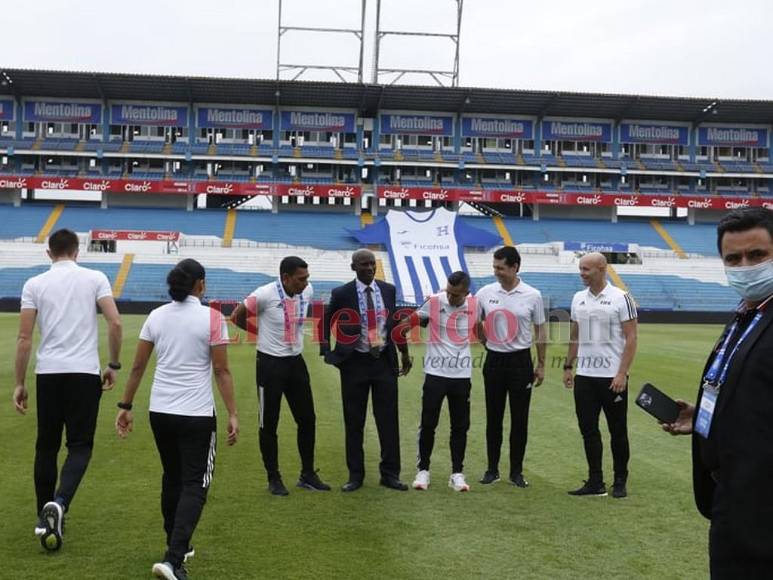 Así fue la llegada de la Selección de Honduras y México al Olímpico