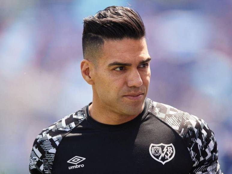 Benzema con sorpresas, Radu cerca de fichar con Tottenham y Real Madrid con golpe bajo