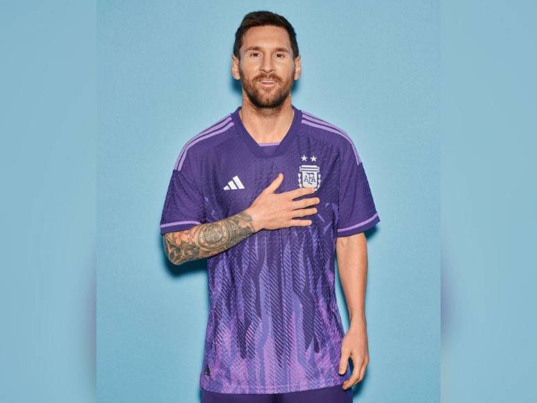 ¡Elegantes e innovadoras! Las camisetas oficiales que se usarán en Qatar 2022