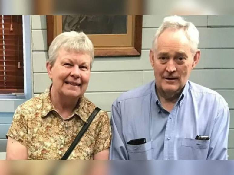 Mujer invitó a comer a sus exsuegros y murieron tras ingerir hongos venenosos; hallaron extraño mural en su casa