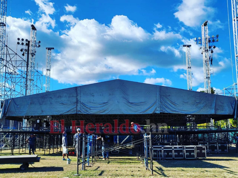 ¡Exclusiva! Así luce el escenario para el concierto de Christian Nodal en Honduras