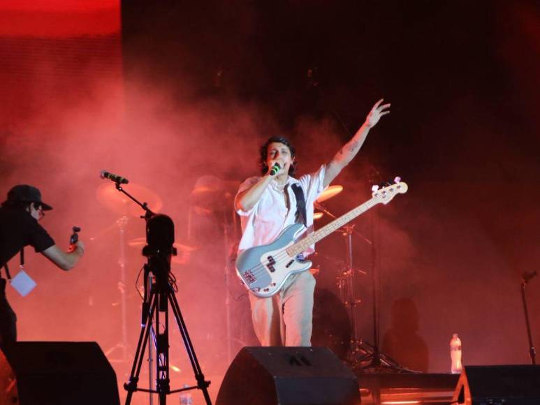 Capitalinos disfrutan de “La Fiesta”, el festival de música más grande de Honduras