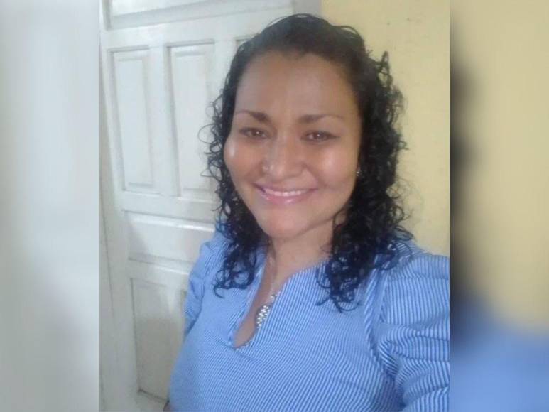 Ninoska Coello, se casó el domingo y hoy murió en accidente en Taulabé; su esposo está herido