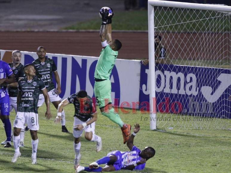 Carnaval Verdolaga y desconcierto ceibeño: La goleada 4-1 del Marathón sobre el Victoria en imágenes