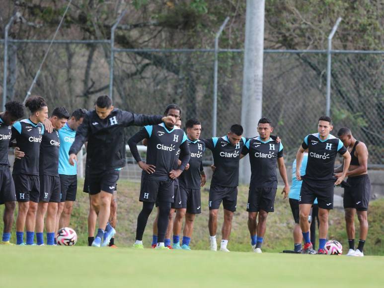 Armonía y arduo trabajo en entrenamiento de Honduras previo a duelo con Cuba