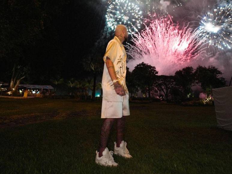 Neymar causa revuelo con su sorprendente cambio físico