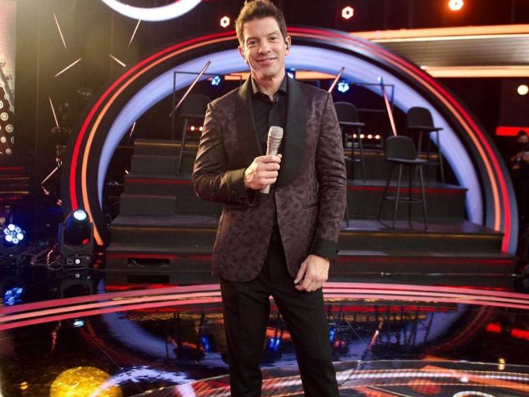 Críticas, temor e inexperiencia, las razones por las que Yahir no volverá a conducir La Academia