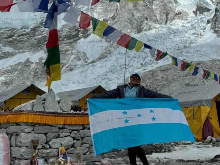 Dora Raudales se encuentra en recuperación luego de escalar el Monte Everest