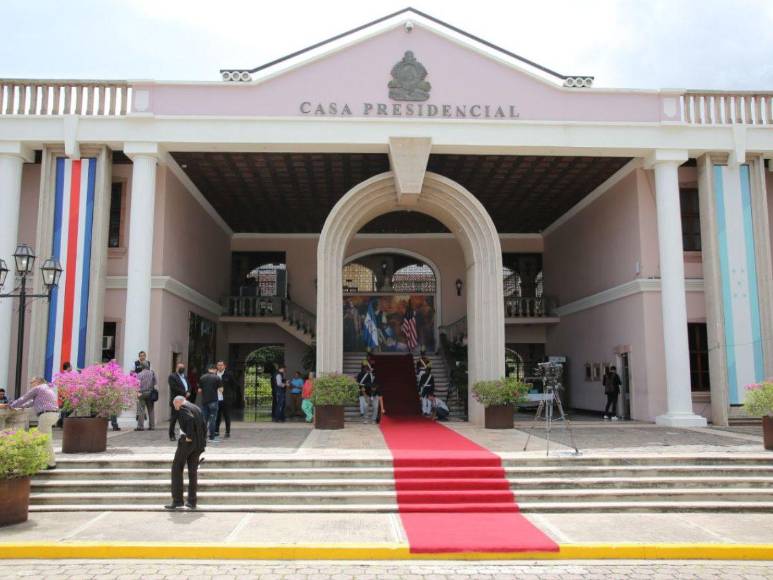 Jefa del Comando Sur de EEUU, Laura Richardson, visita Casa Presidencial