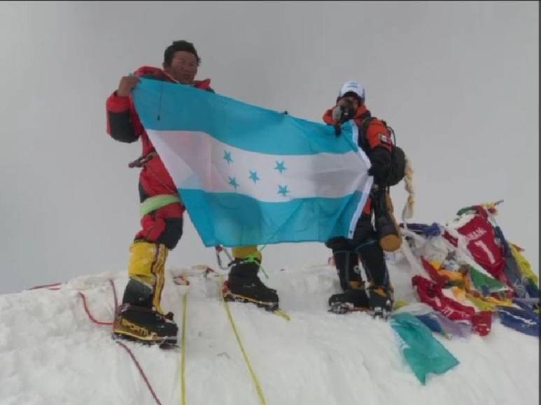 Dora Raudales se encuentra en recuperación luego de escalar el Monte Everest