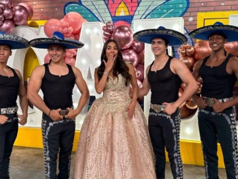 ¡Galilea Montijo de quinceañera otra vez! Conductora celebra sus 51 años
