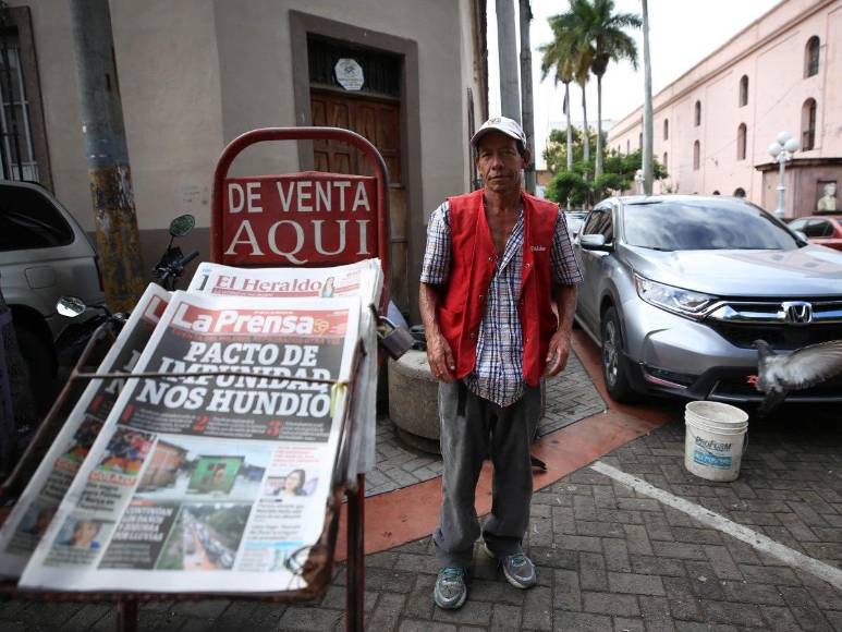 Felicidades a todos los canillitas en su día por su destacada labor