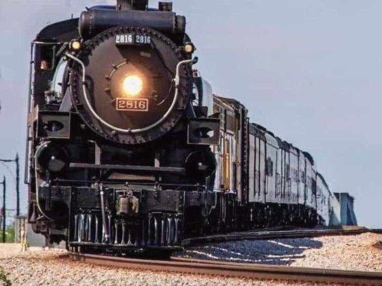 Dulce García, mexicana que murió golpeada por locomotora tras tomarse selfie