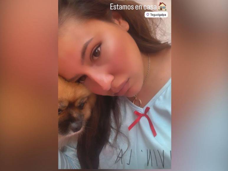 Alejandra Rubio se lesiona el pie en Carnaval de La Ceiba al esquivar un caballo