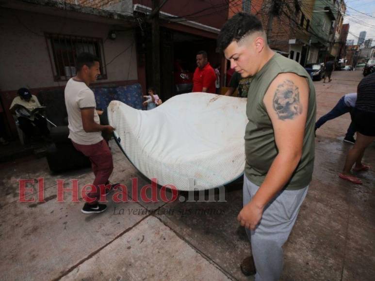 Imágenes de las zonas afectadas en la capital por las fuertes lluvias