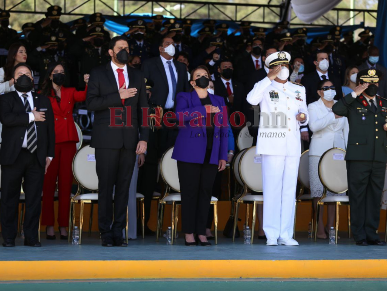 El histórico nombramiento de Xiomara Castro como comandante de las FF AA (FOTOS)