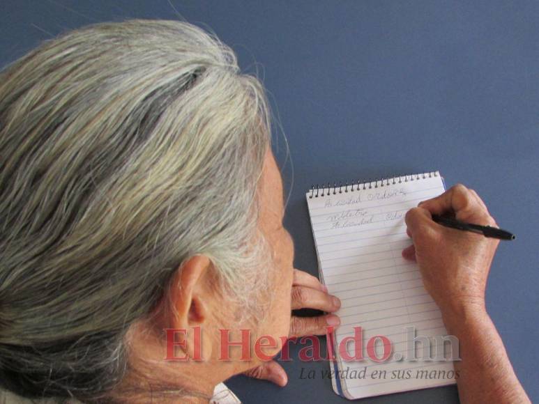 ¿En qué consiste el acuerdo que busca que maestros cubanos lleguen a Honduras?