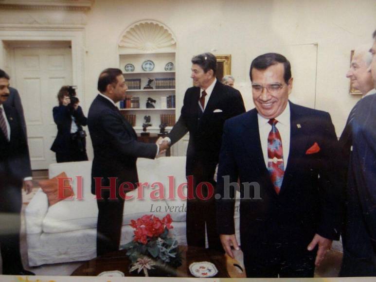 Destacado político, diplomático y analista: La trayectoria de Enrique Ortez Colindres