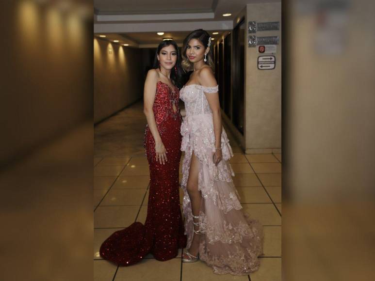 Prom Night 2024 de la Elvel School, un festejo fundido en amor y glamour