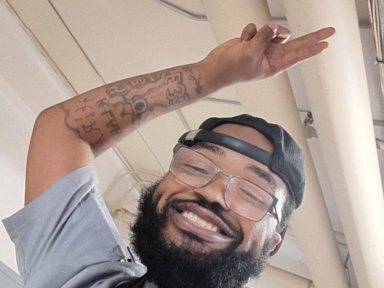 Empleado de restaurante contaminaba la comida poniendo sus genitales antes de servirla