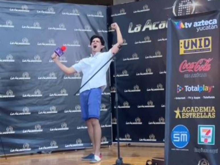 ¿Quién es Santiago Domínguez, el académico expulsado que fue salvado por los críticos?