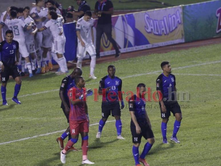 Tristeza catracha y celebración azteca: Las imágenes del triunfo de México ante Honduras