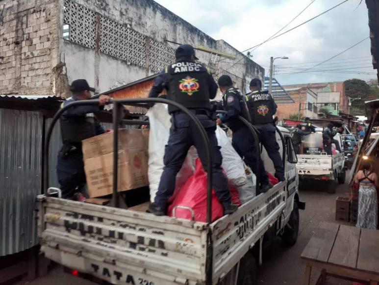 Decomisan fuerte cargamento de pólvora en mercados de Comayagüela