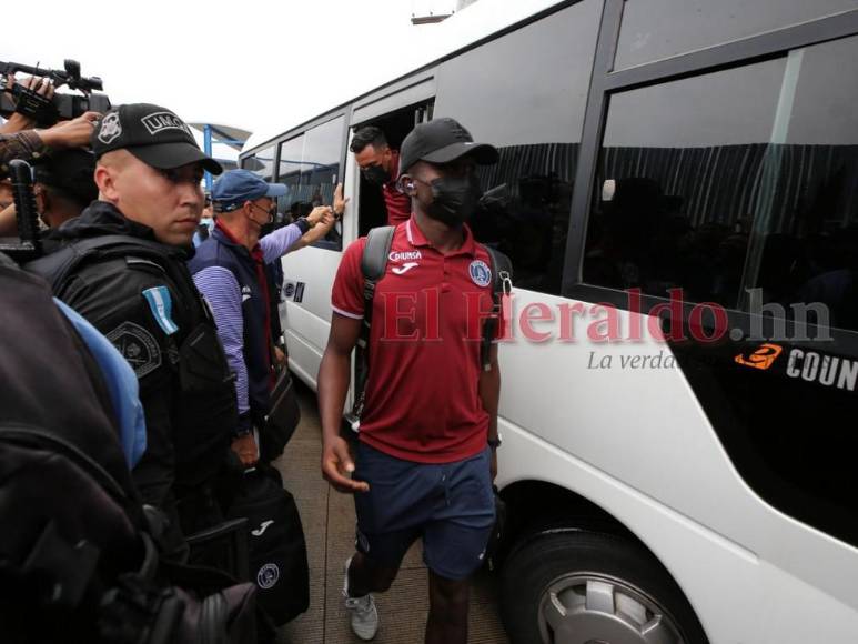 En medio de algarabía de su afición llega Motagua al Chelato Uclés (Fotos)