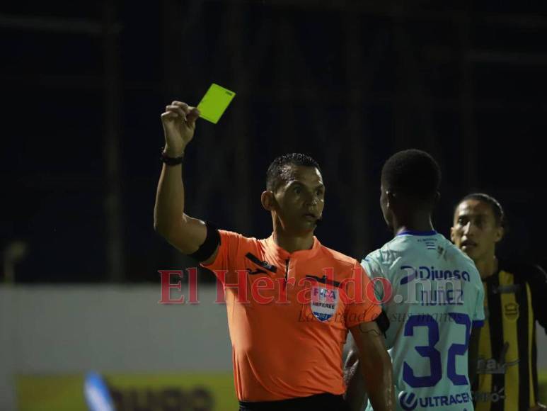 Emociones, trámite parejo y sufrimiento en la banca: Así se vivió el empate entre Real España y Motagua