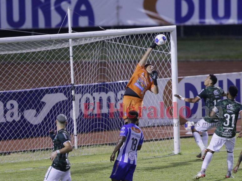 Carnaval Verdolaga y desconcierto ceibeño: La goleada 4-1 del Marathón sobre el Victoria en imágenes