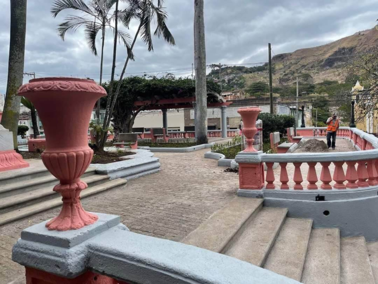 Alcaldía celebra la restauración del Parque Herrera, ¿quedó como se prometió?