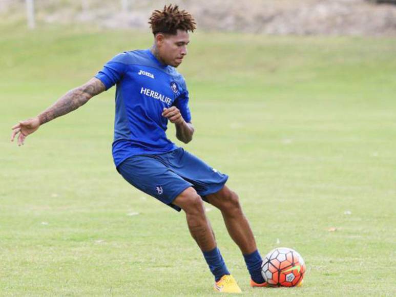 Henry Figueroa cumple su castigo y ahora está a la espera de ser habilitado por FIFA