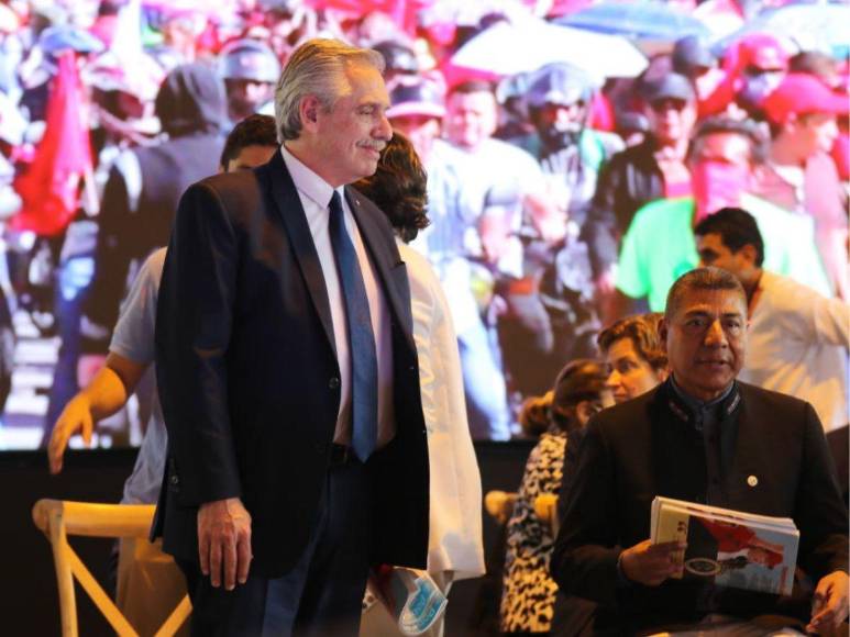 Invitados internacionales presentes en la conmemoración de 15 años del golpe de Estado